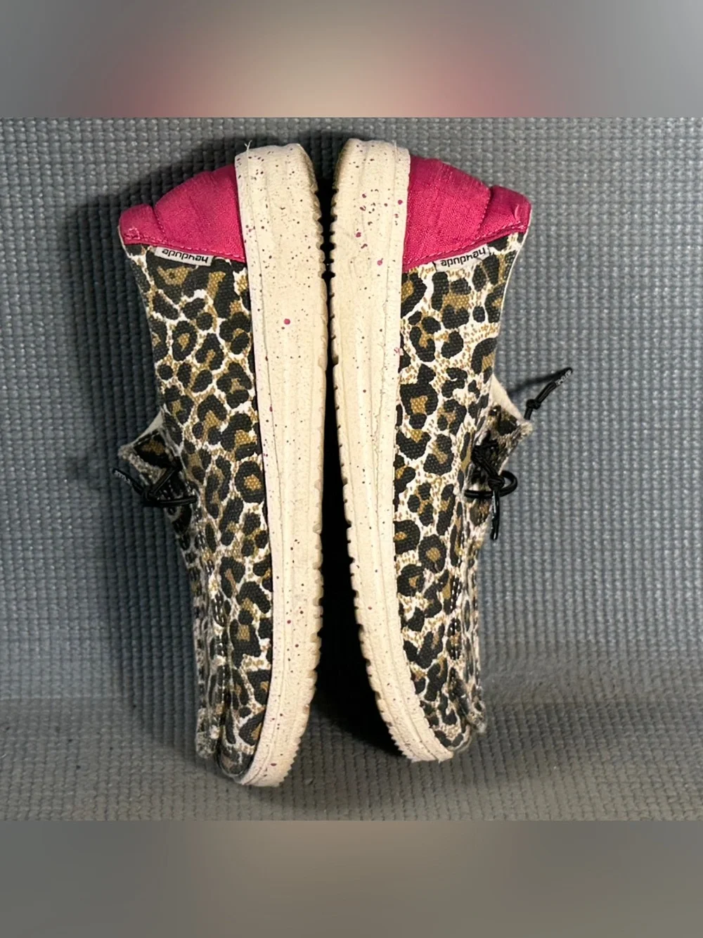 Hey Dude Women’s Wendy Cheetah Slip On Comfort Shoes Size 5